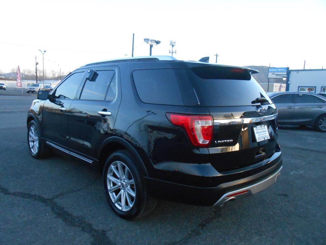 Used 2016 Ford Explorer Limited image 7