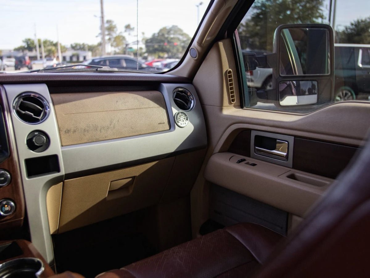 Used 2013 Ford F150 King Ranch w/ King Ranch Luxury Pkg AWD/4WD image 39