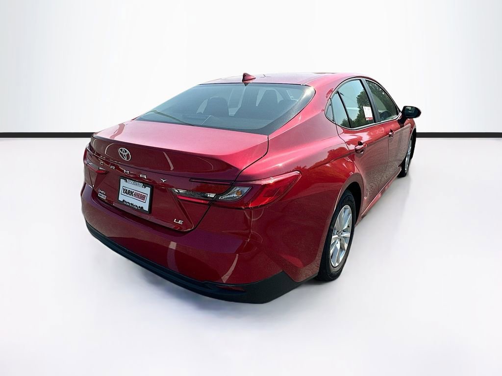 Used 2025 Toyota Camry LE image 9