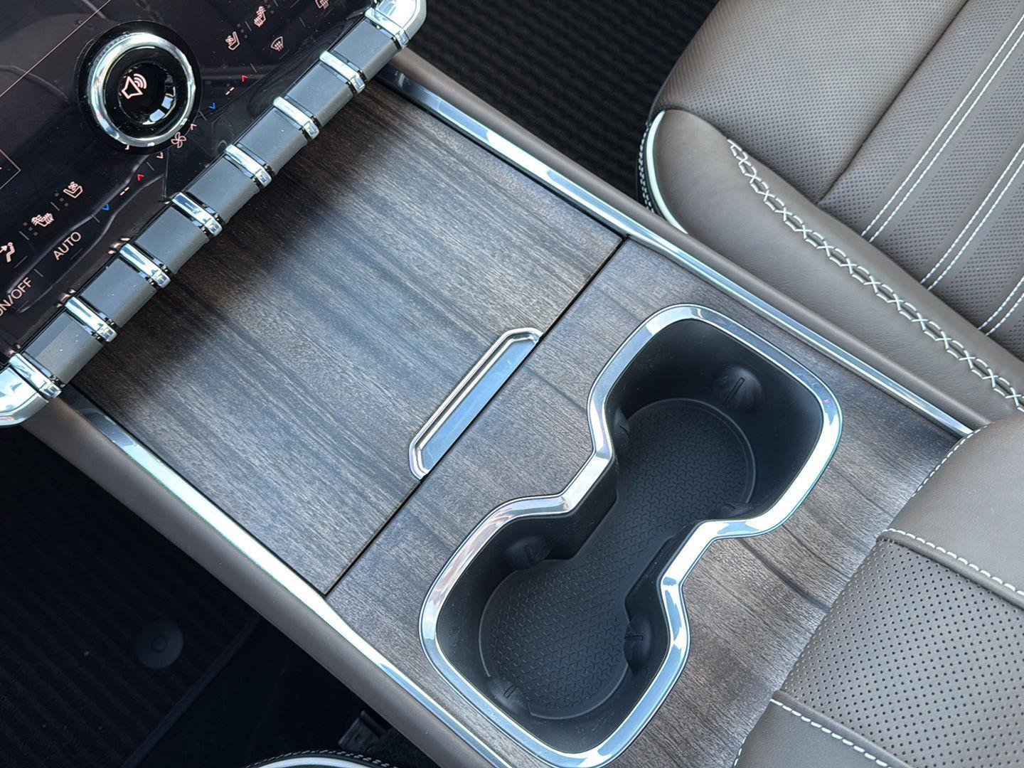 New 2026 GMC Acadia Denali Ultimate image 39