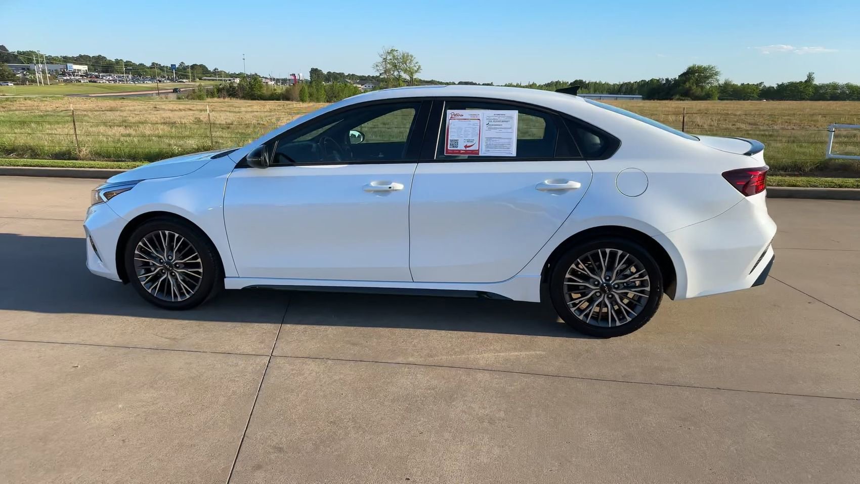 Used 2024 Kia Forte GT-Line w/ GT-Line Premium Package image 5