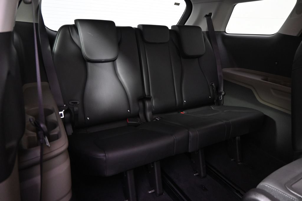 Used 2026 Kia Carnival FWD image 19