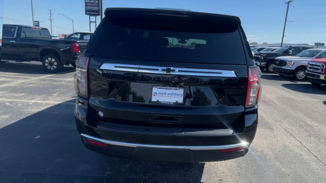 Used 2021 Chevrolet Suburban LS AWD/4WD image 9