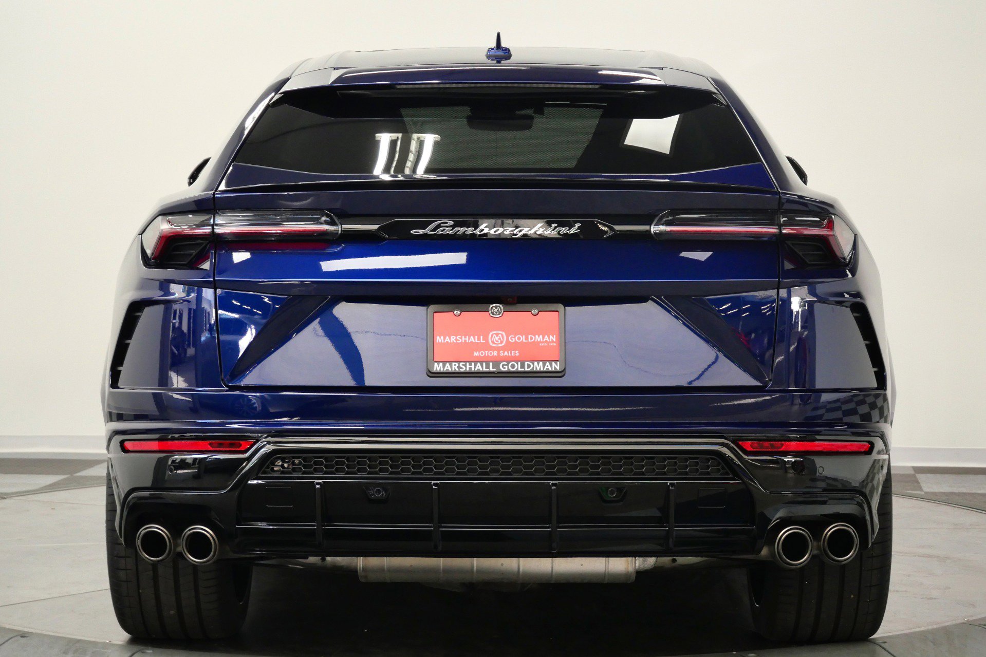 Used 2022 Lamborghini Urus AWD/4WD image 8