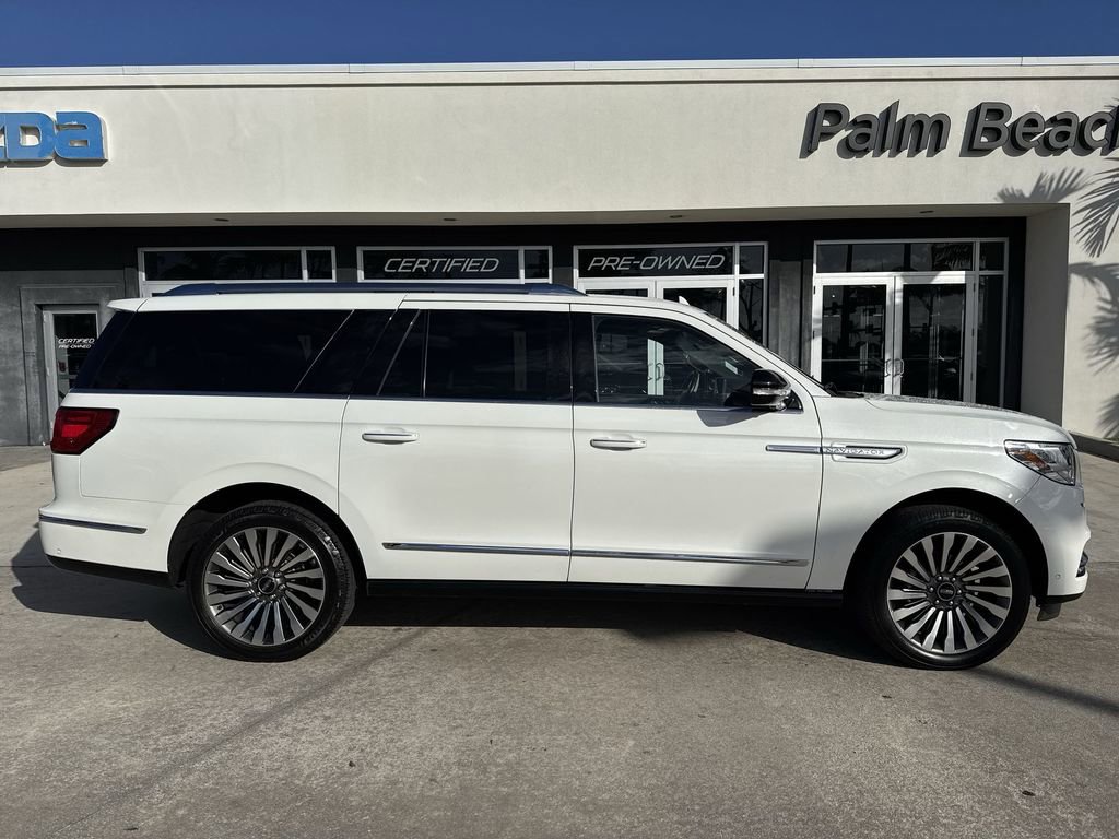 Used 2020 Lincoln Navigator L Reserve w/ Luxury Package AWD/4WD image 5