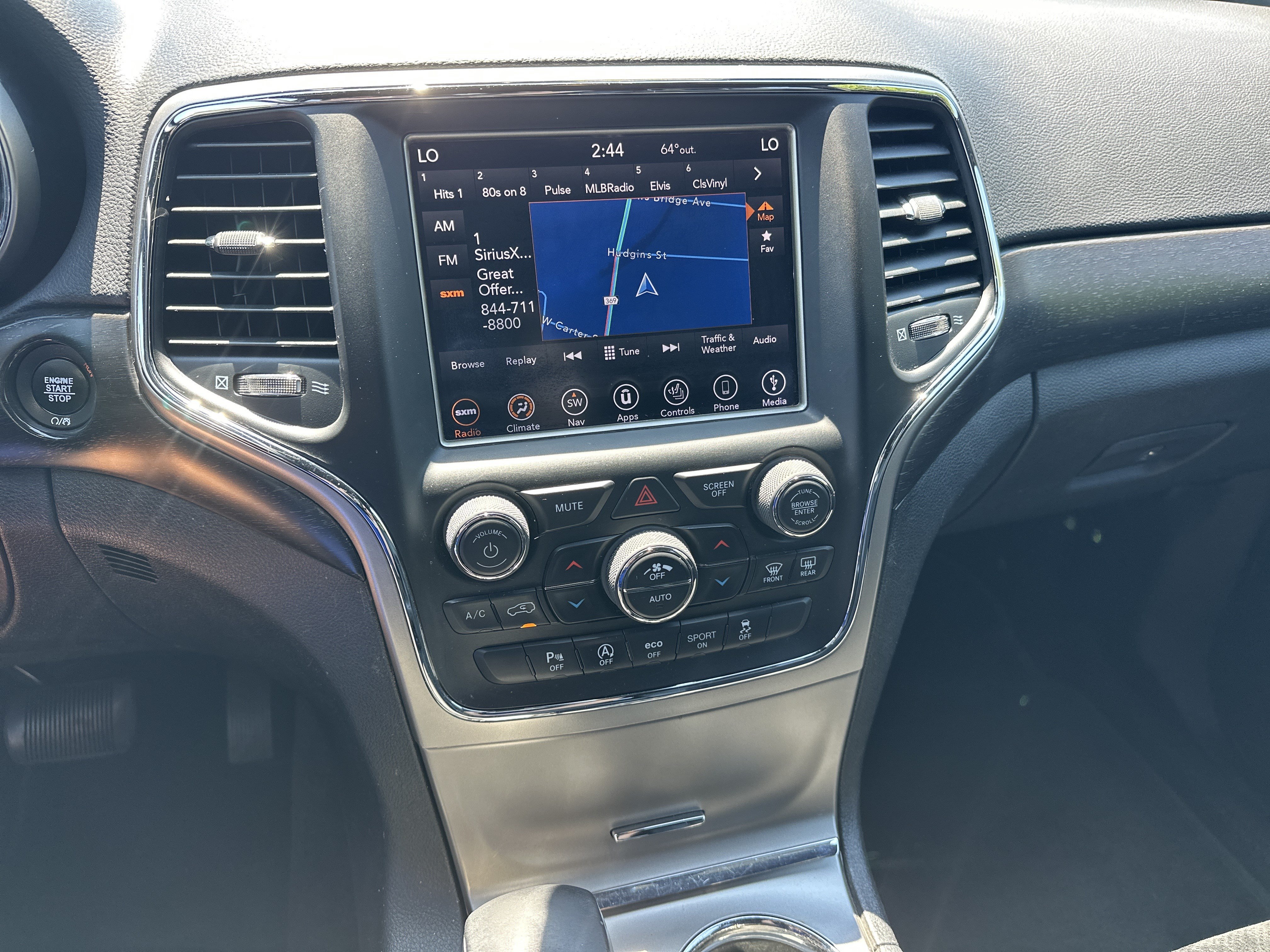 Used 2018 Jeep Grand Cherokee Altitude RWD image 23