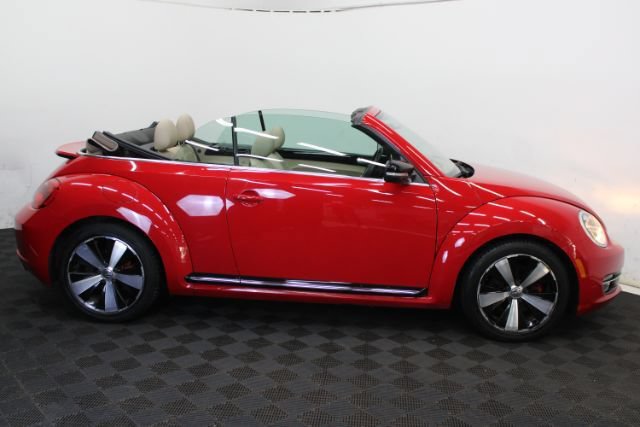 Used 2013 Volkswagen Beetle 2.0T FWD image 7