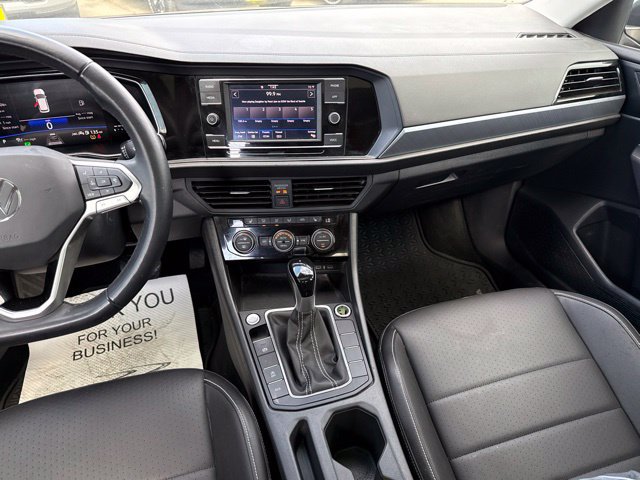 Used 2024 Volkswagen Jetta SE FWD image 21