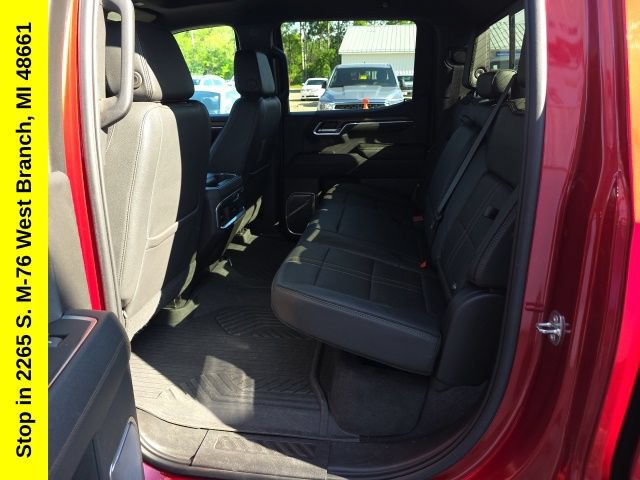 Used 2023 Chevrolet Silverado 1500 High Country w/ Technology Package AWD/4WD image 38