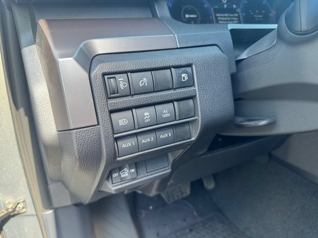 Used 2024 Toyota Tacoma TRD Off-Road w/ TRD Off Road Upgrade Package AWD/4WD image 28