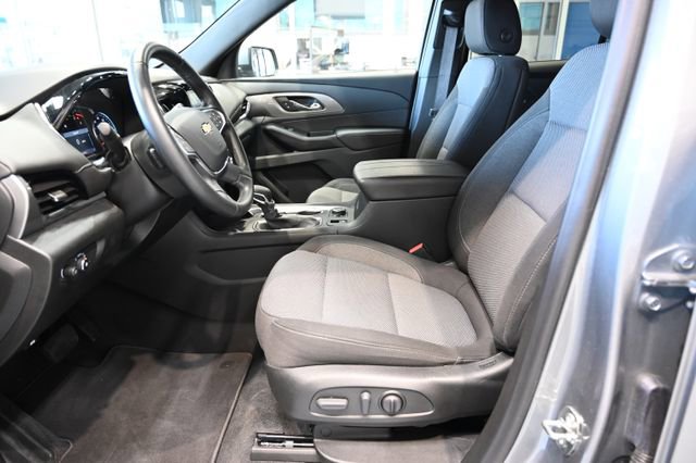 Used 2023 Chevrolet Traverse LT FWD image 10