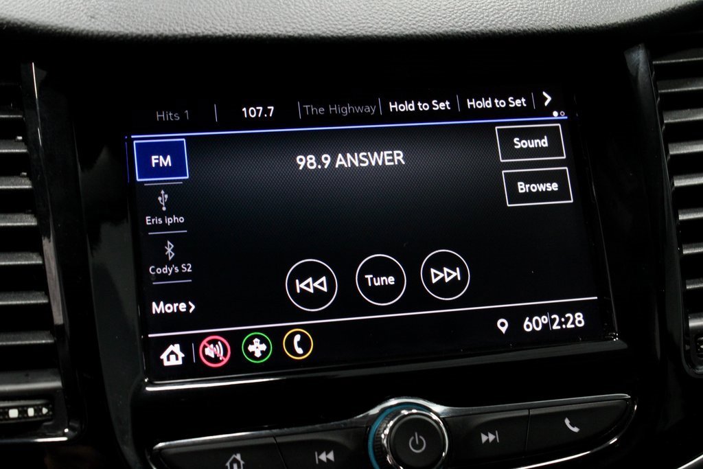 Used 2020 Chevrolet Trax LT w/ Redline Edition image 3