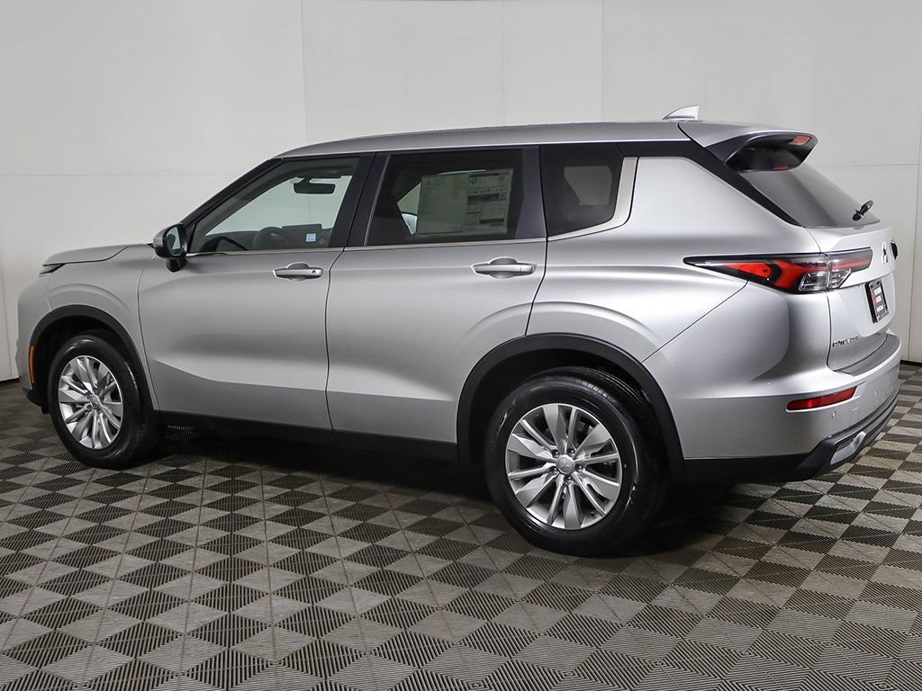 New 2026 Mitsubishi Outlander ES AWD/4WD image 14