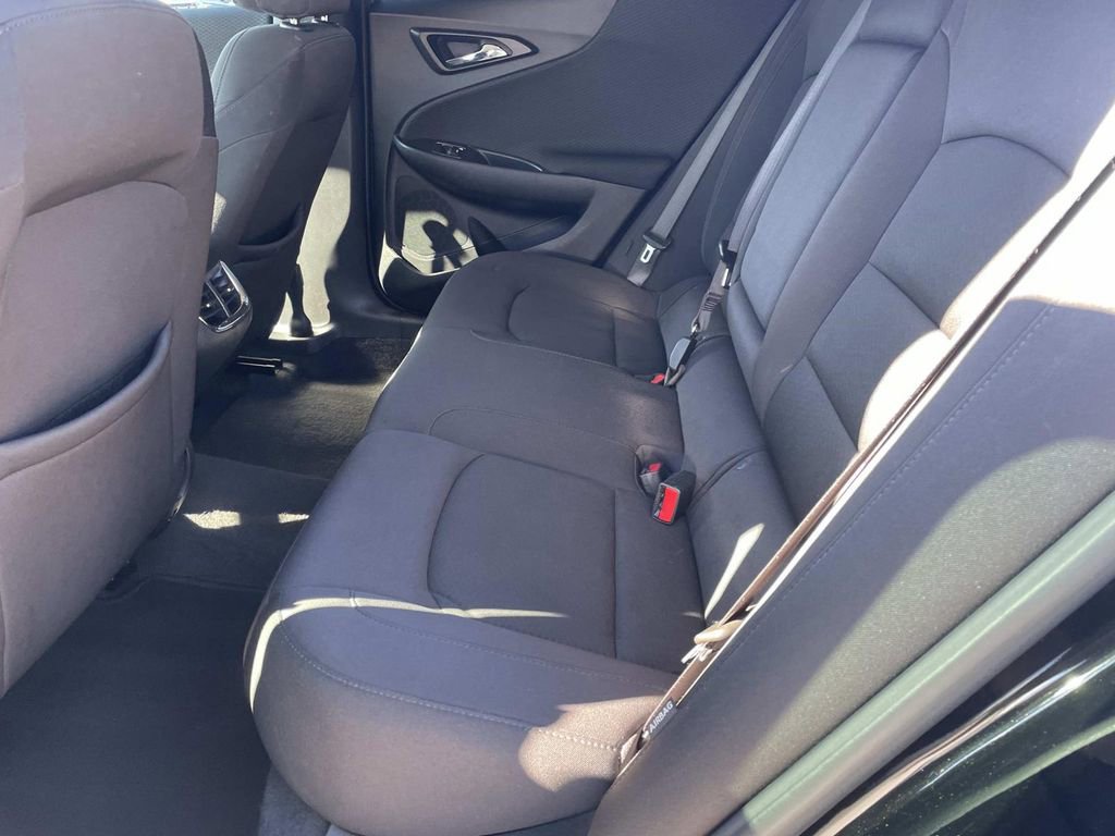 Used 2021 Chevrolet Malibu LT image 12