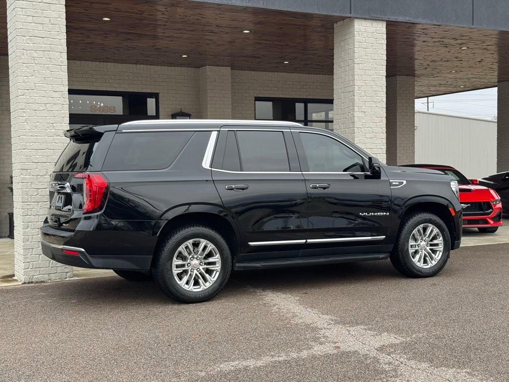 Used 2022 GMC Yukon SLT w/ SLT Premium Package image 15