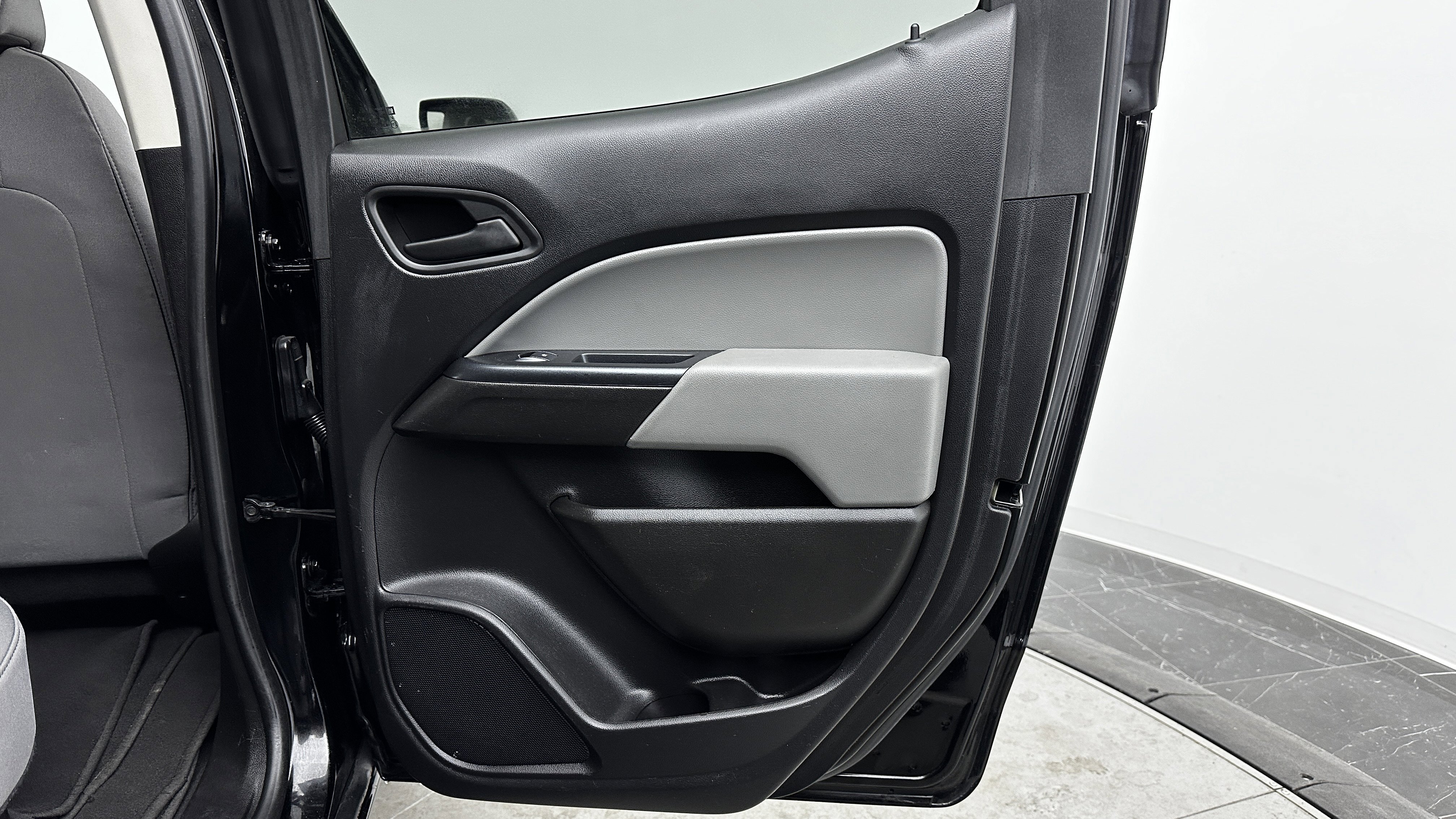 Used 2021 GMC Canyon Elevation Standard w/ Convenience Package image 28