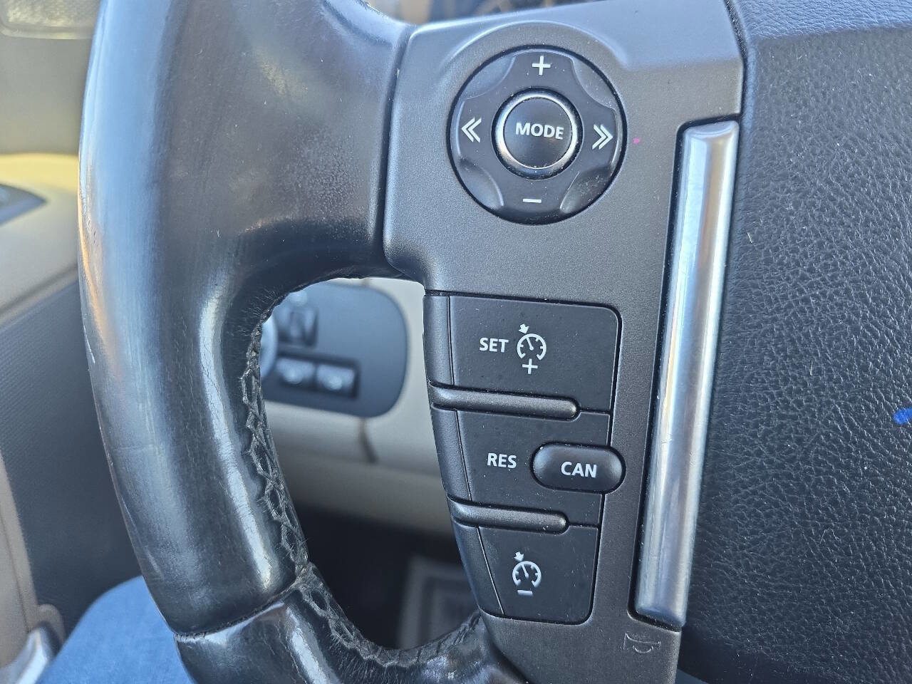 Used 2010 Land Rover LR4 HSE image 36