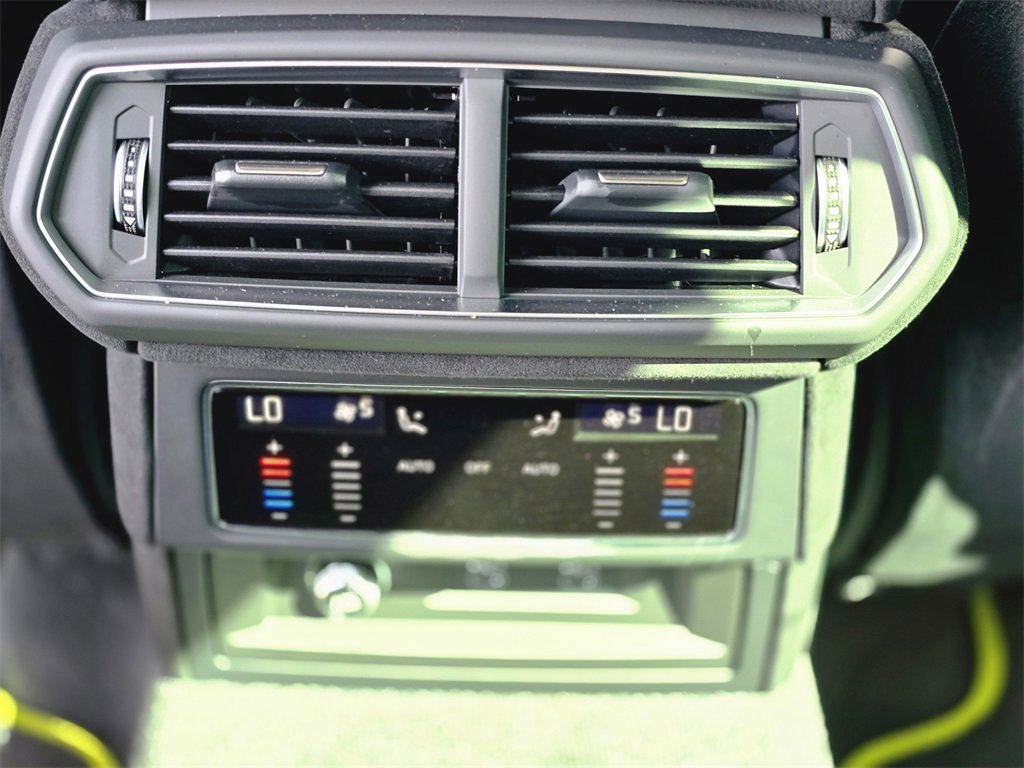 Used 2024 Lamborghini Urus Performante image 16