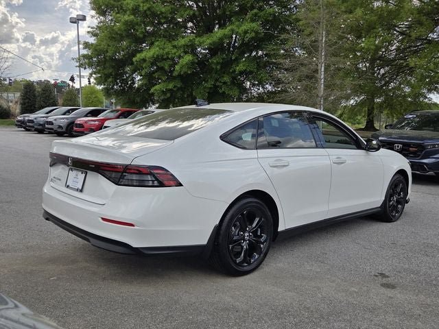 Used 2025 Honda Accord SE image 5