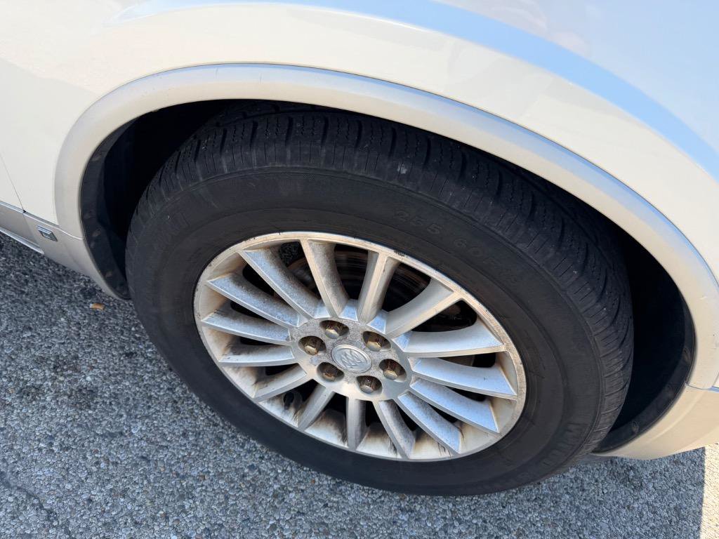 Used 2010 Buick Enclave CXL w/ LPO, Cargo Convenience Pkg AWD/4WD image 5