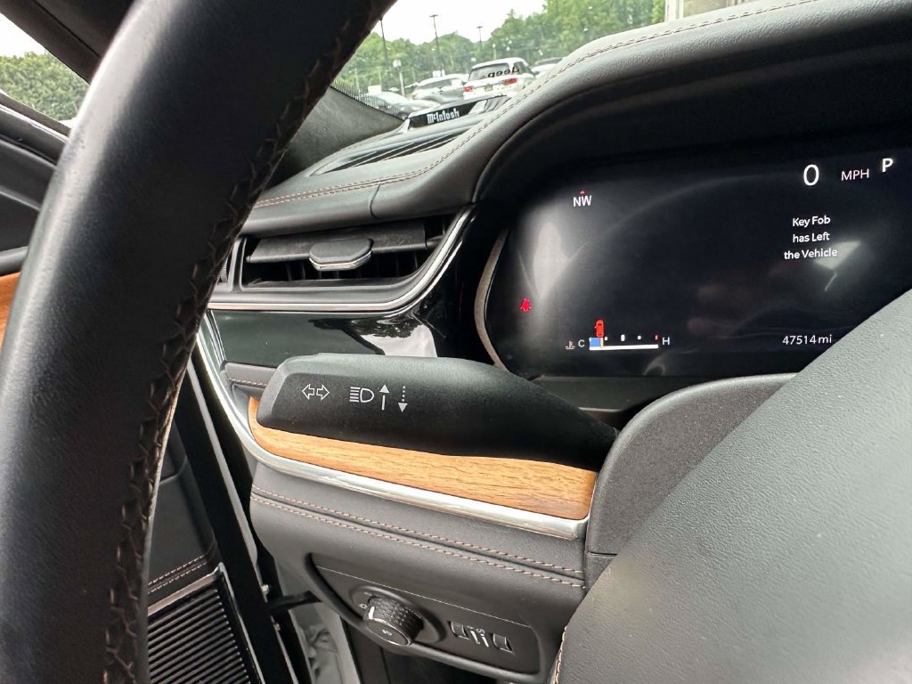 Used 2023 Jeep Grand Cherokee L Summit AWD/4WD image 29