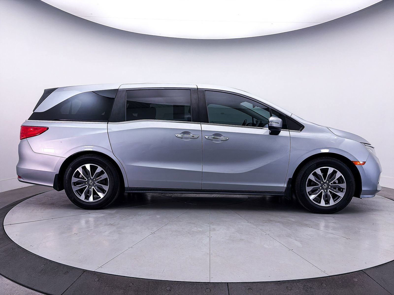Used 2021 Honda Odyssey EX-L image 35