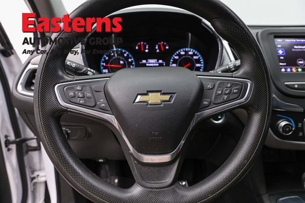 Used 2023 Chevrolet Equinox LS w/ Driver Confidence II Package FWD image 10