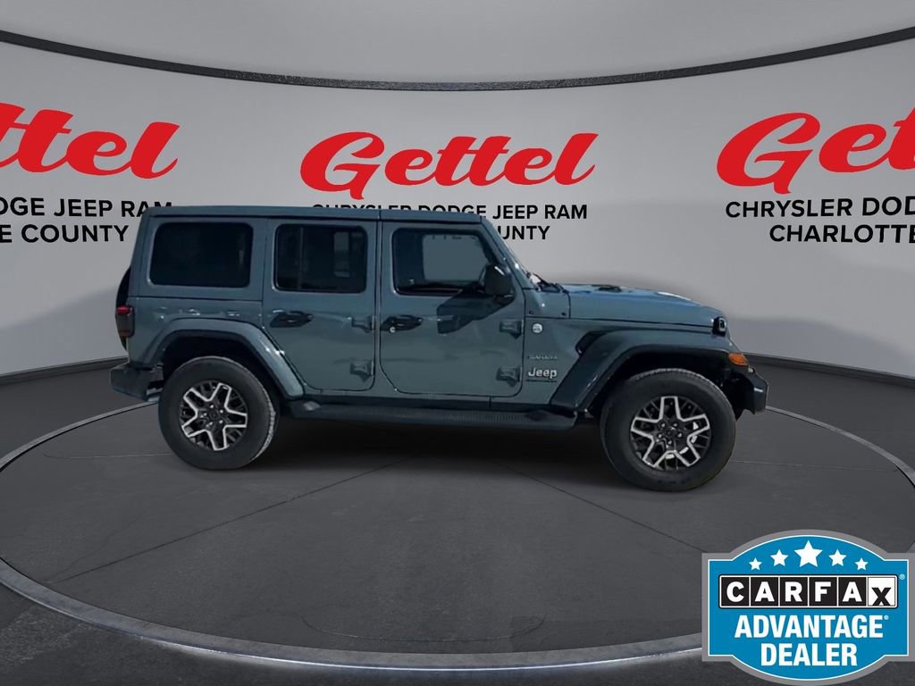 Used 2024 Jeep Wrangler Sahara image 10