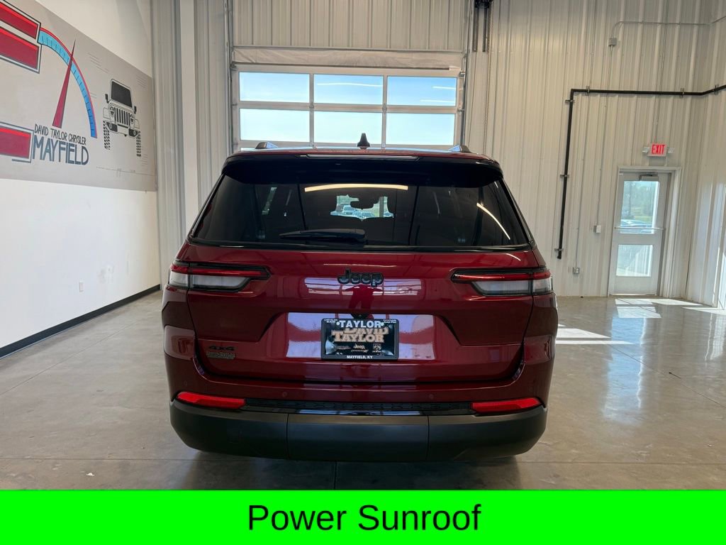 Used 2024 Jeep Grand Cherokee L Altitude AWD/4WD image 5