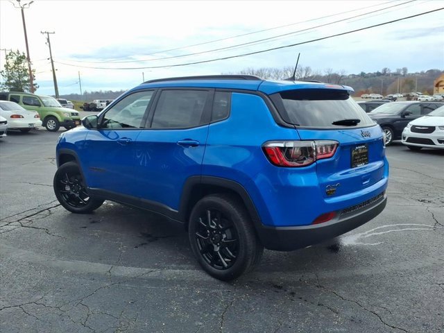 New 2026 Jeep Compass Latitude image 4