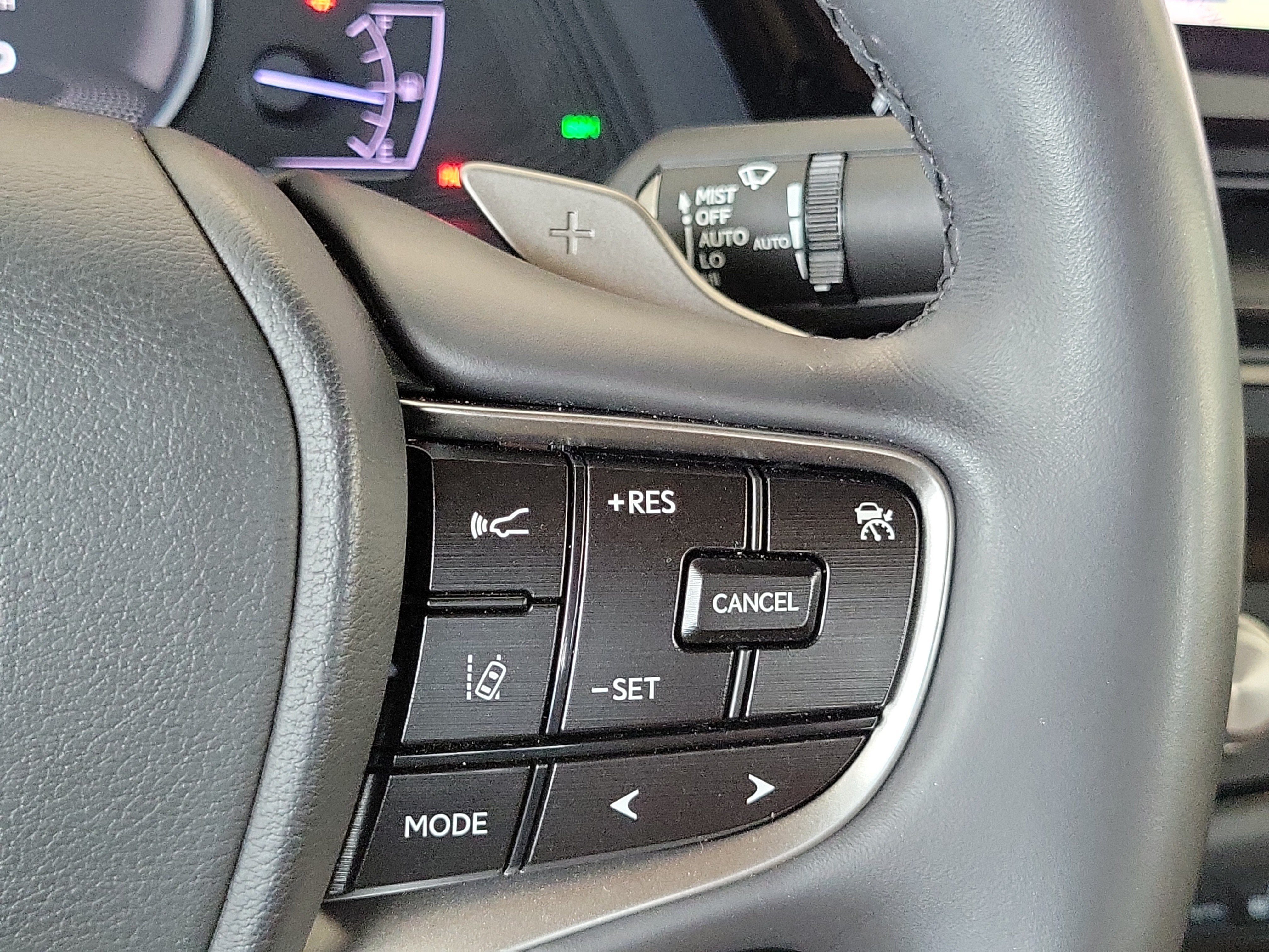 Used 2024 Lexus ES 300h w/ Technology Package FWD image 30