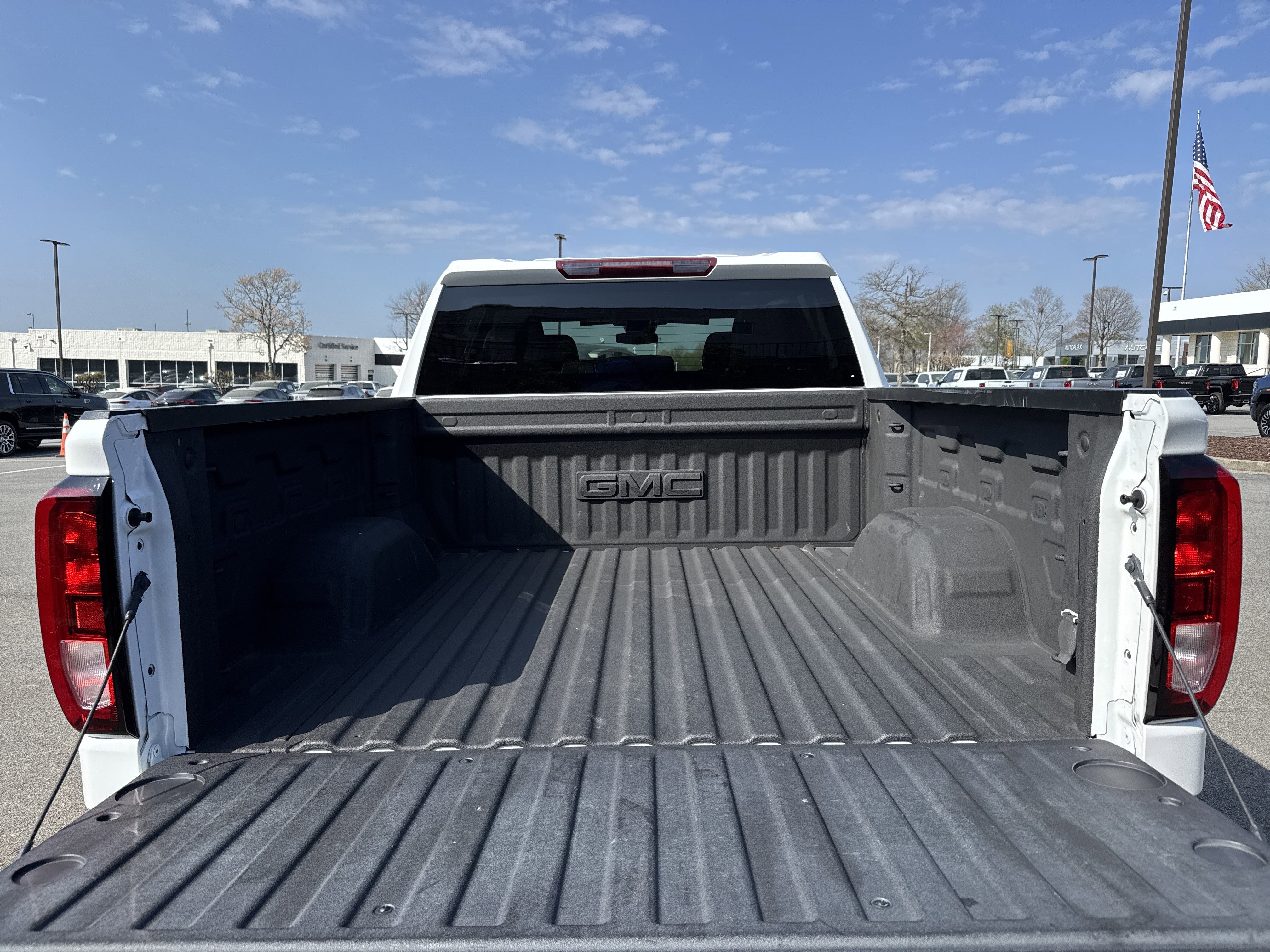 Used 2023 GMC Sierra 1500 Elevation w/ LPO, Elevation Black Package AWD/4WD image 32