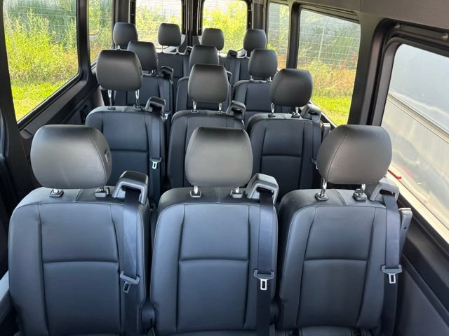 Used 2024 Mercedes-Benz Sprinter 2500 image 15