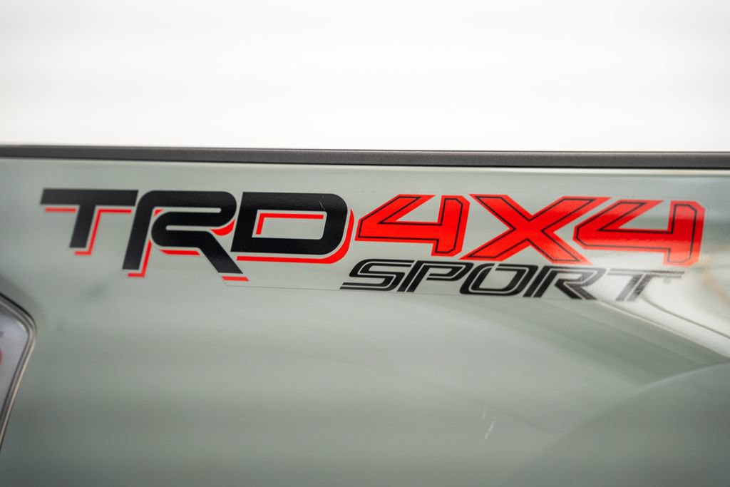 Used 2023 Toyota Tacoma TRD Sport w/ TRD Premium Sport Package AWD/4WD image 19