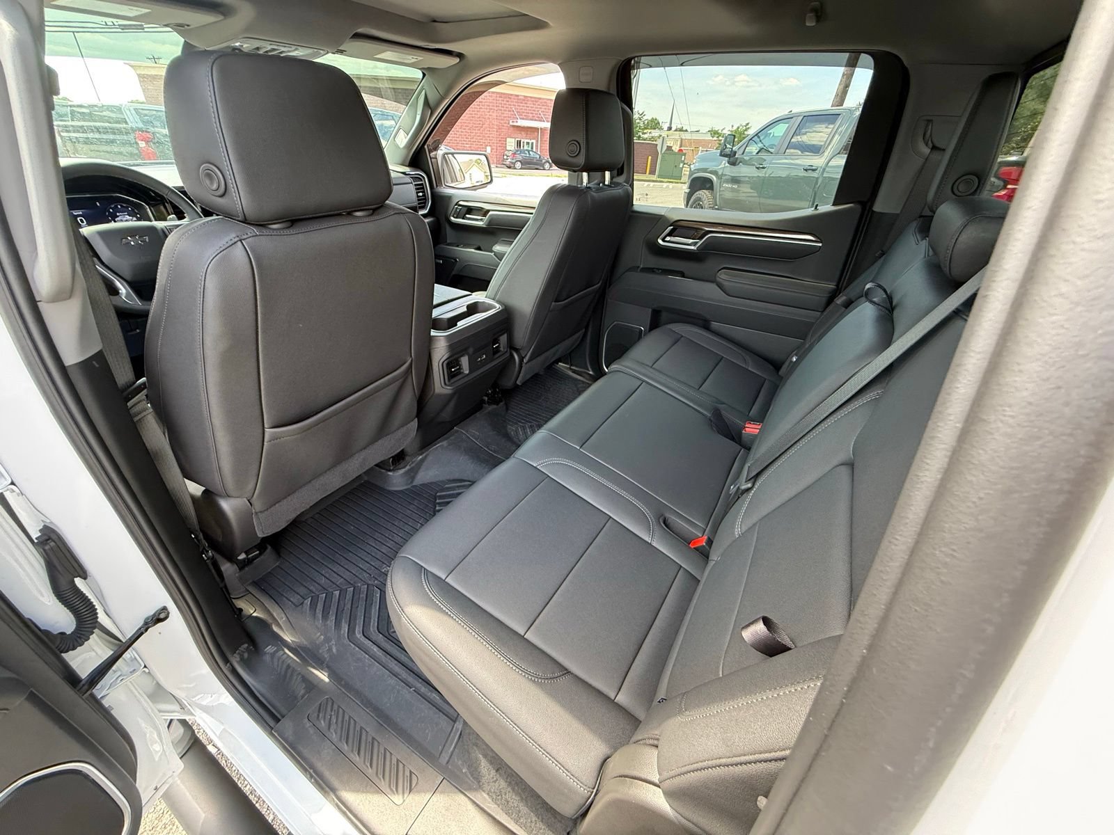 Used 2025 Chevrolet Silverado 1500 RST w/ Rally Edition AWD/4WD image 26