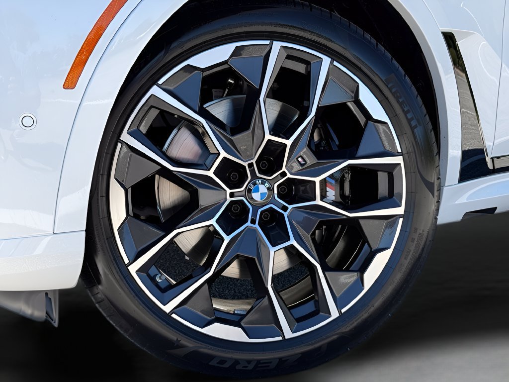New 2027 BMW X7 xDrive40i w/ Executive Package AWD/4WD image 9