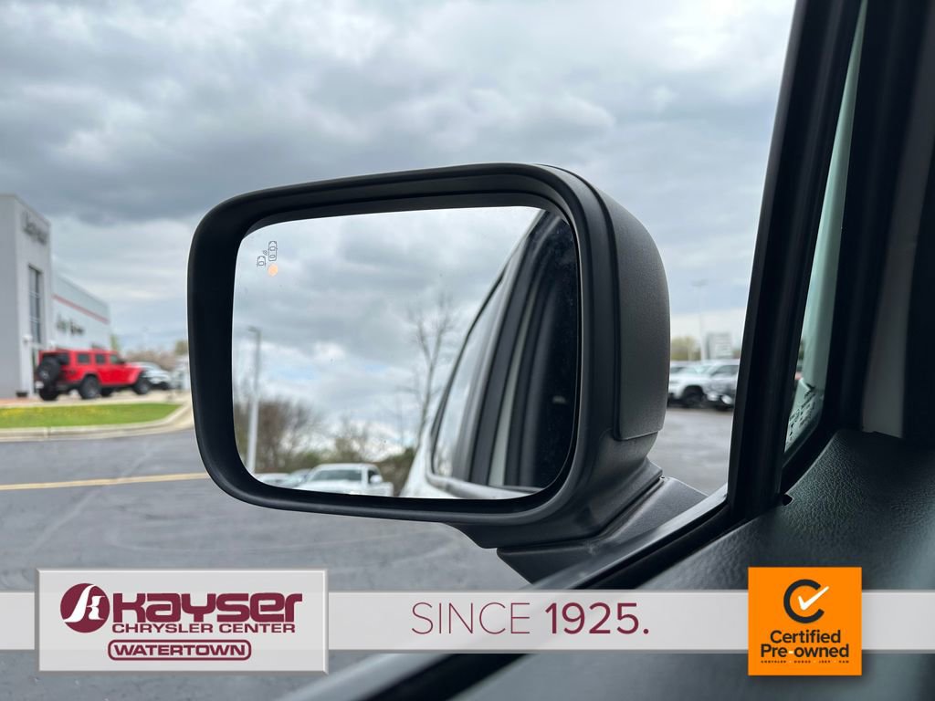 Certified 2023 Jeep Renegade Latitude AWD/4WD image 8