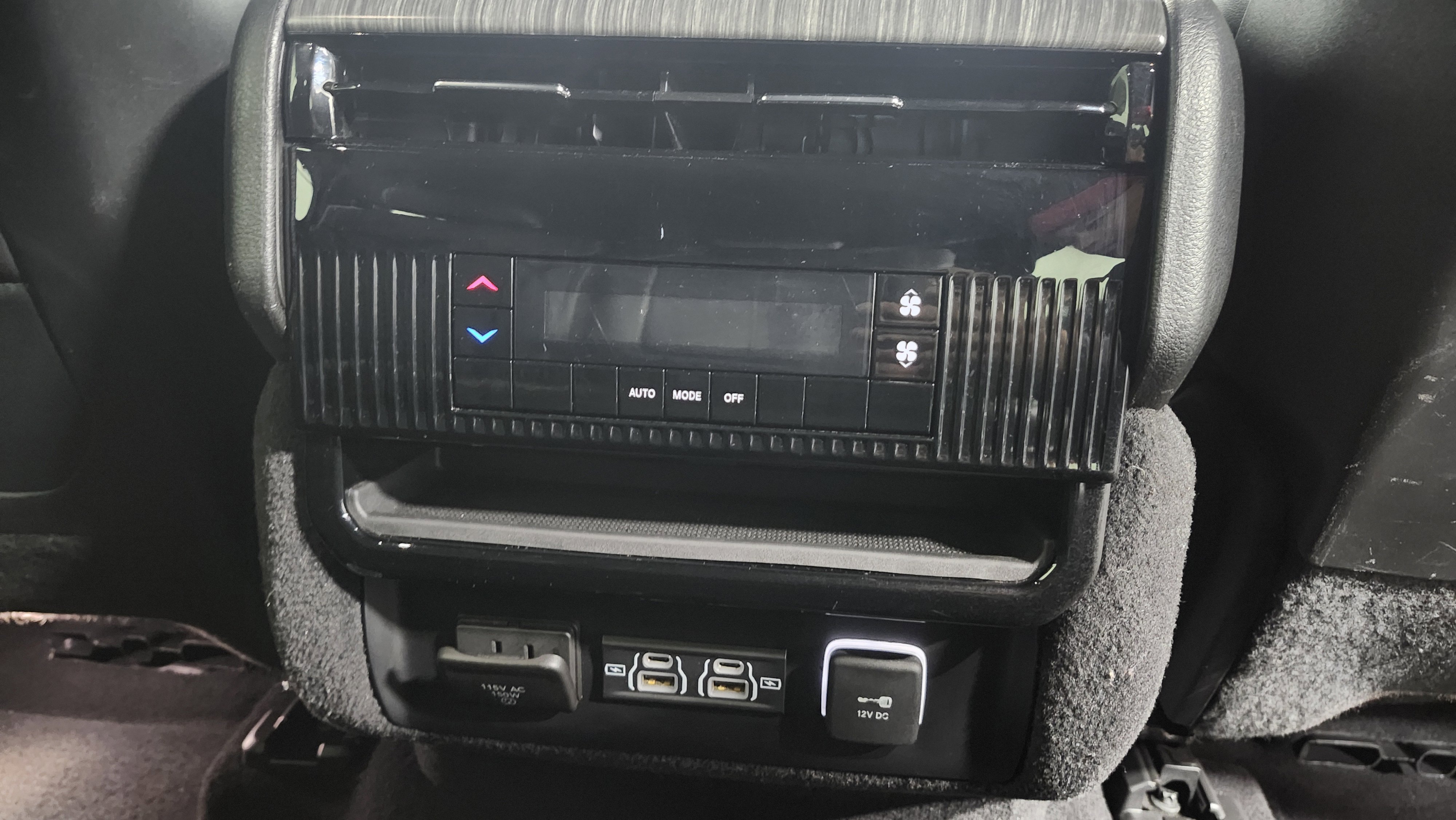 Used 2023 Jeep Wagoneer Series II image 25