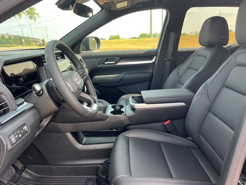 New 2027 GMC Terrain Elevation w/ Elevation Premium Package AWD/4WD image 4
