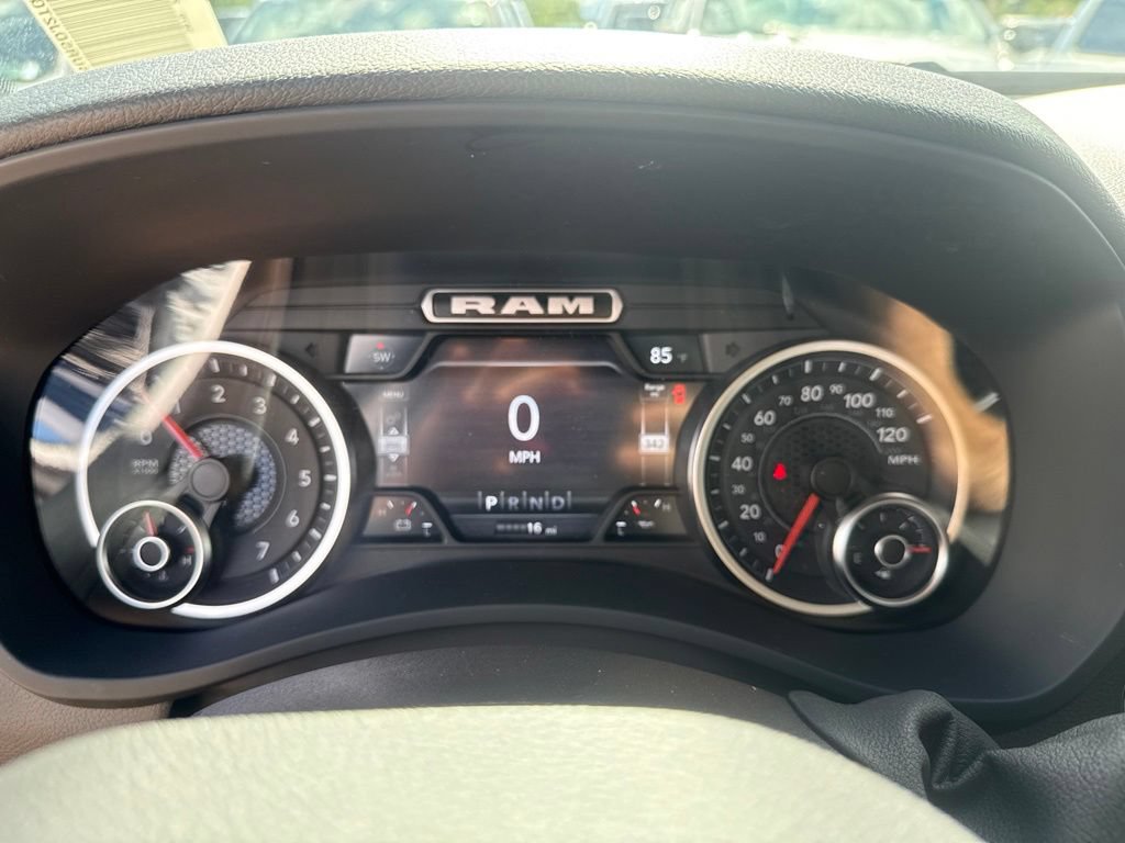 New 2026 RAM 2500 Big Horn AWD/4WD image 11