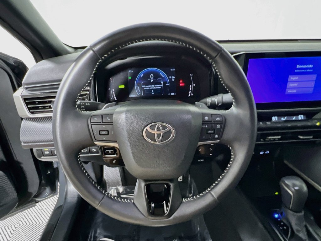 Used 2025 Toyota Camry SE w/ Multimedia Upgrade Package FWD image 15
