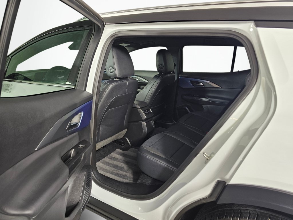 Used 2026 Chevrolet Equinox EV LT FWD image 33