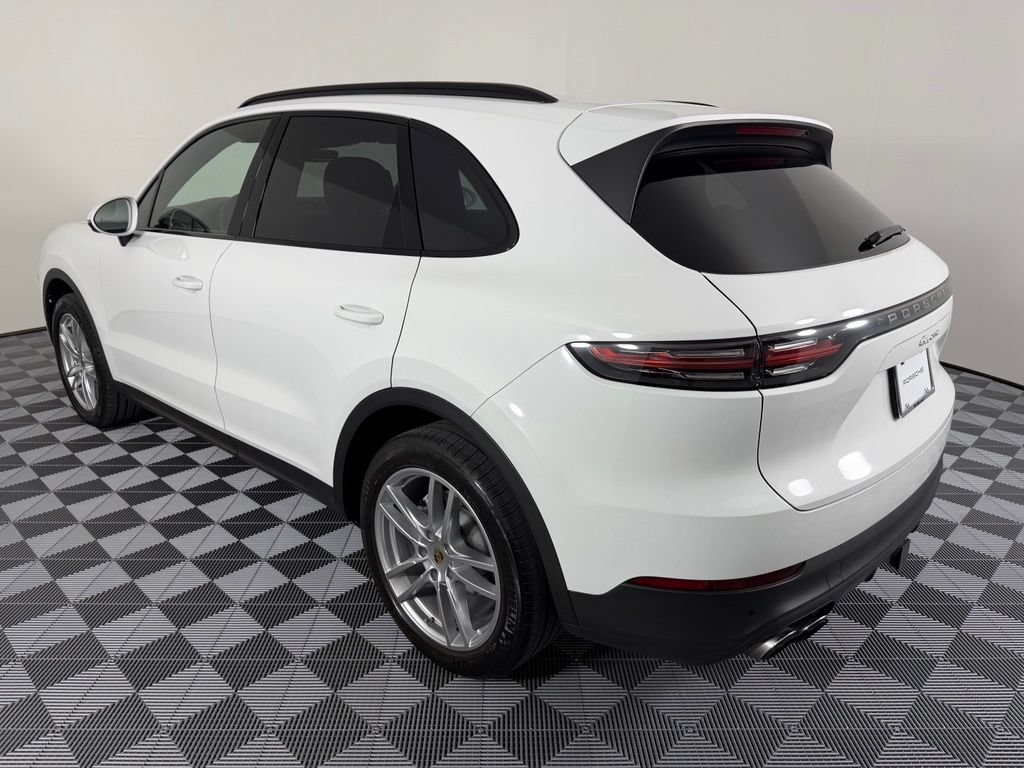 Certified 2023 Porsche Cayenne AWD/4WD image 3