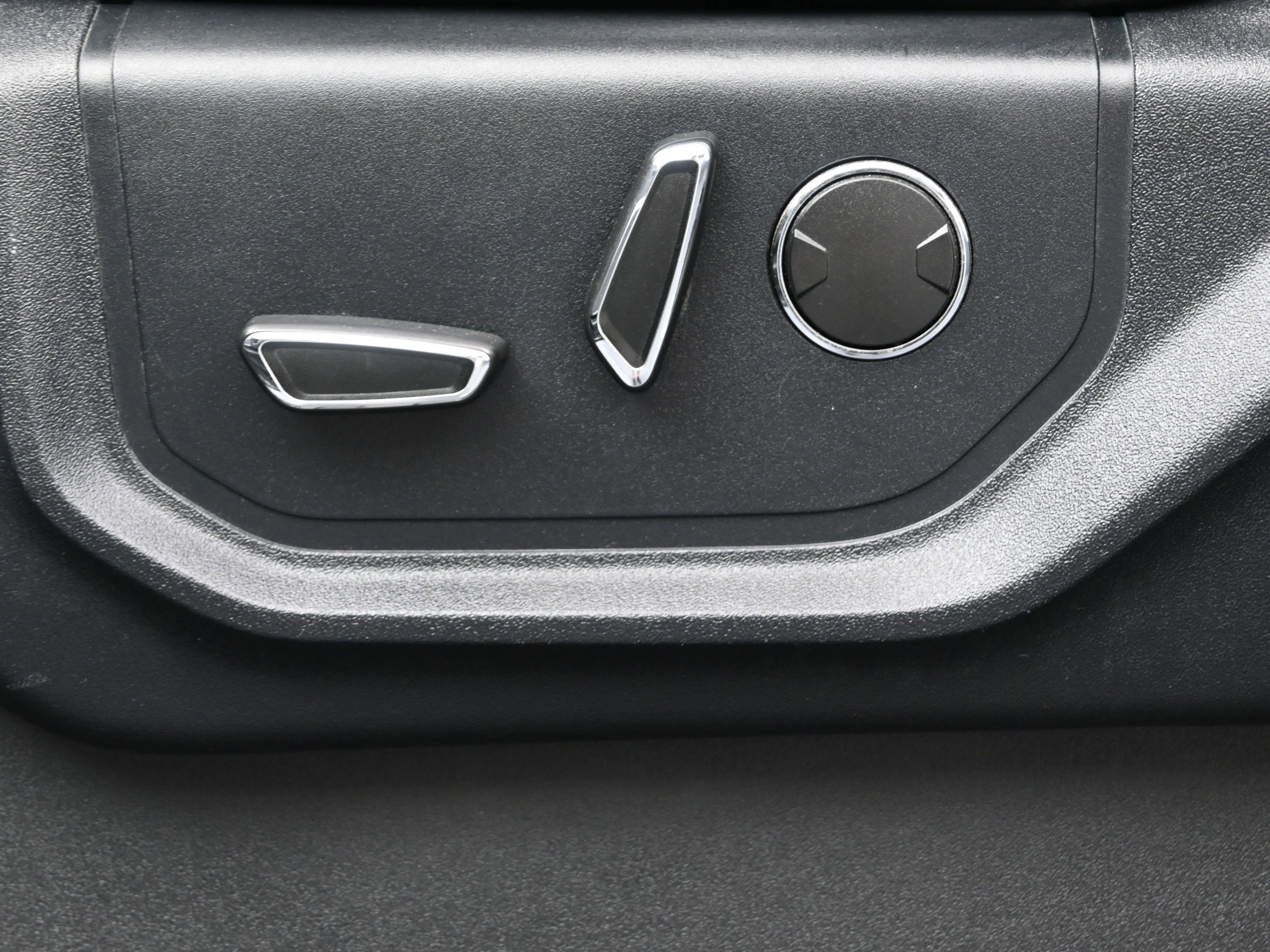 Used 2019 Ford F250 Lariat w/ Lariat Value Package image 10