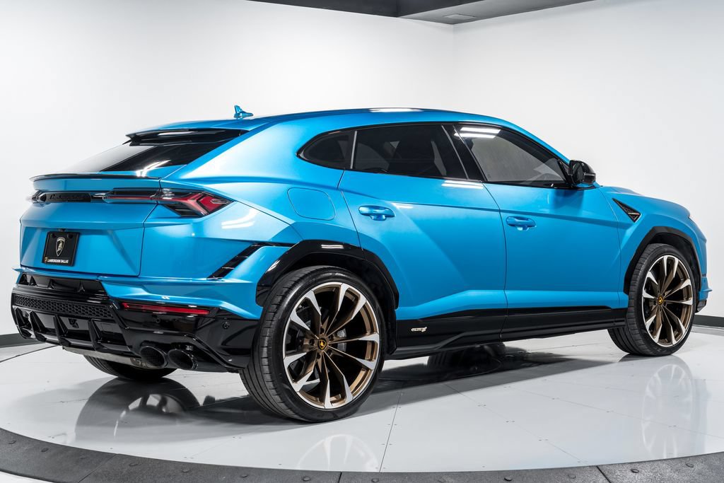 Used 2024 Lamborghini Urus S AWD/4WD image 3