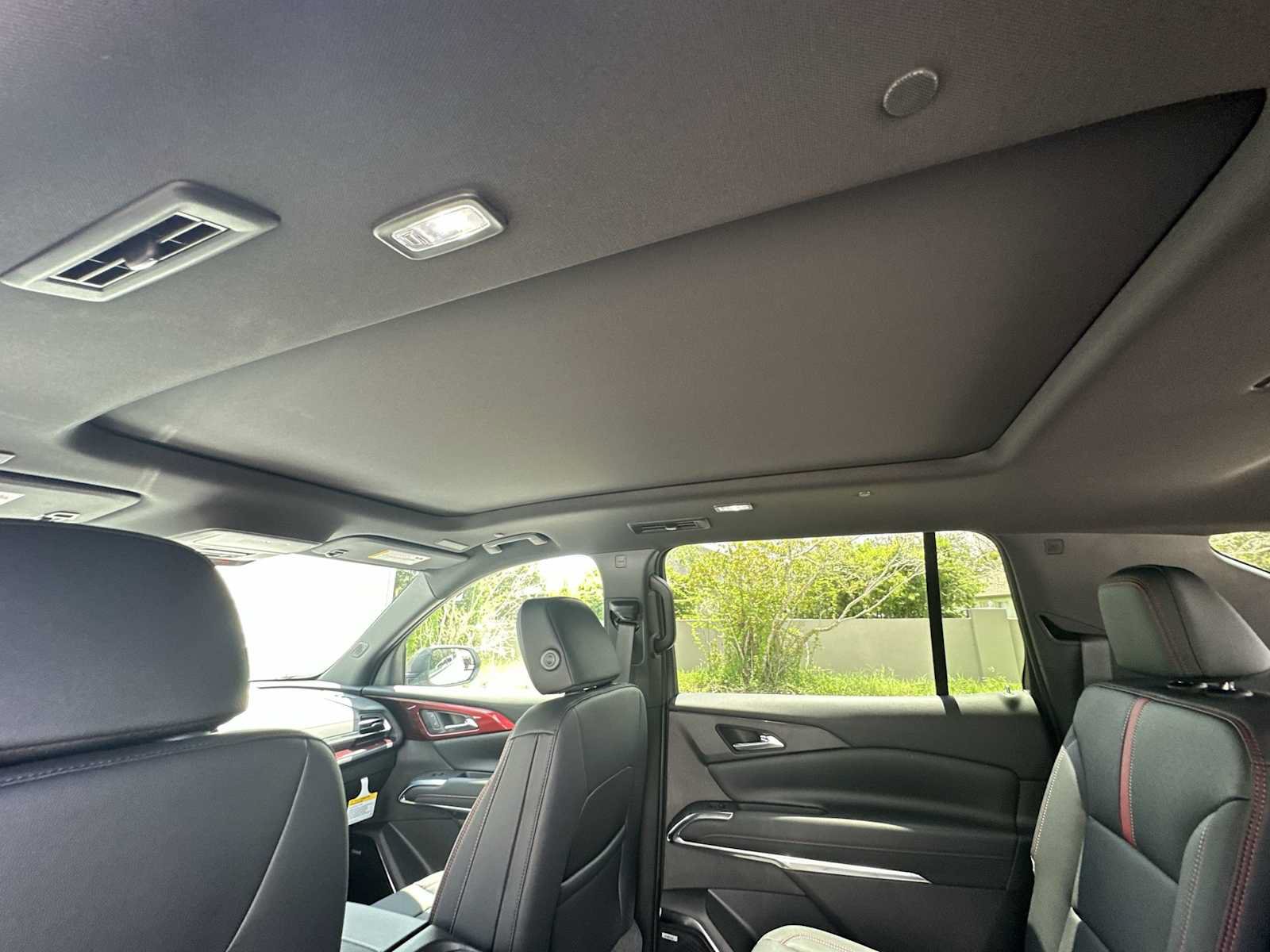 New 2026 Chevrolet Traverse RS w/ LPO, Floor Liner Package FWD image 17