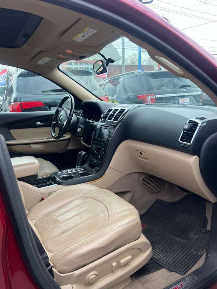 Used 2011 GMC Acadia Denali image 17