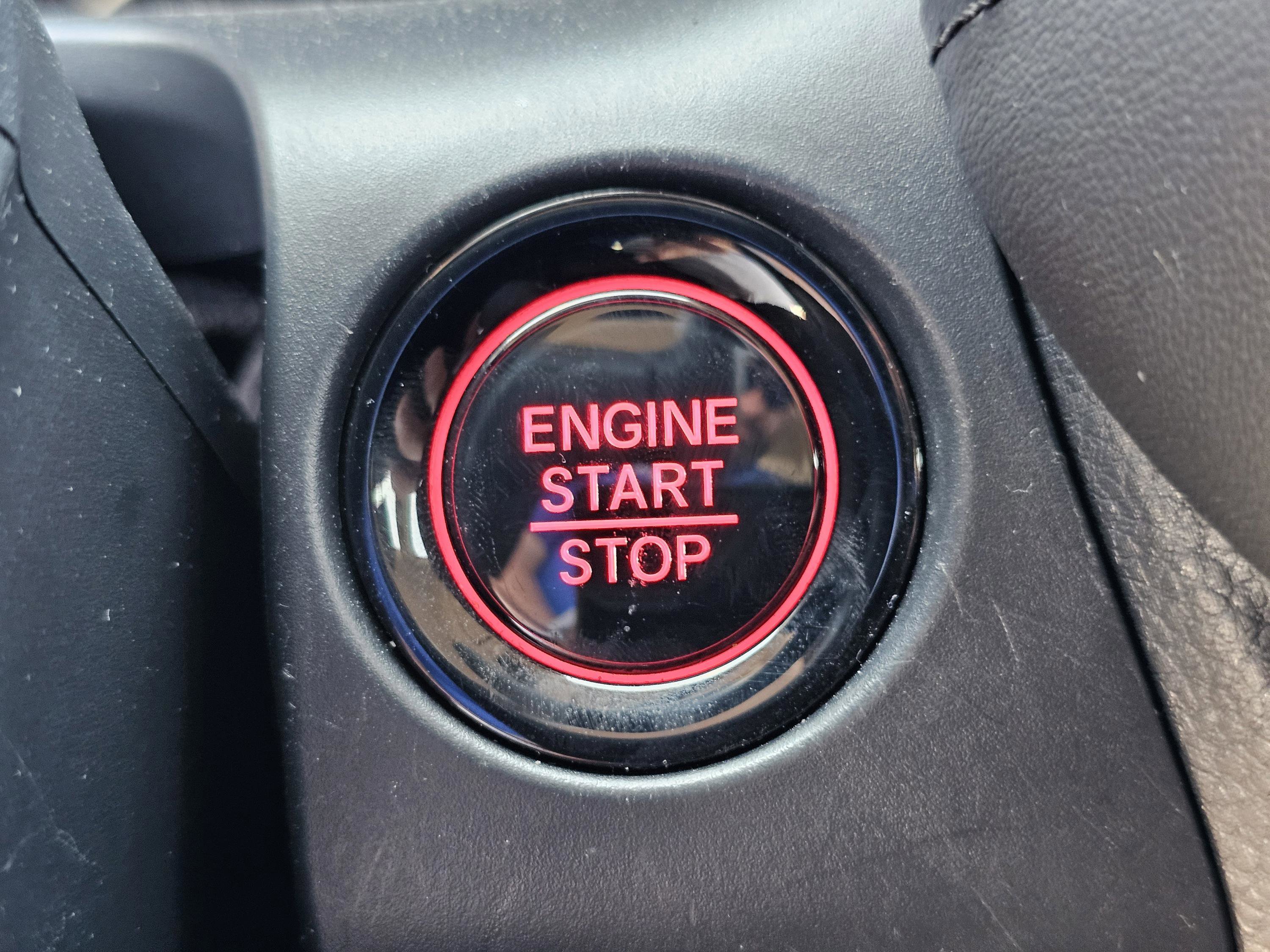 Used 2023 Honda HR-V LX image 16