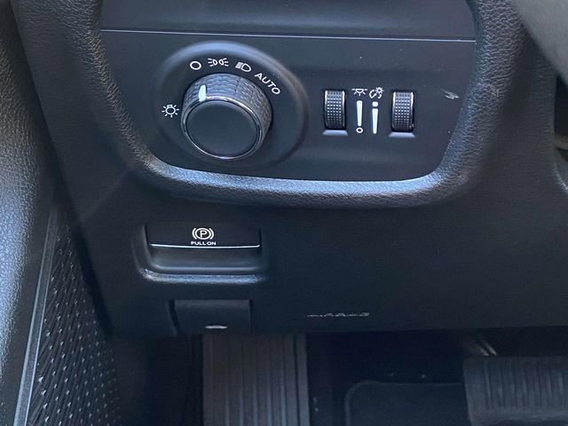 New 2025 Jeep Grand Cherokee Altitude RWD image 28