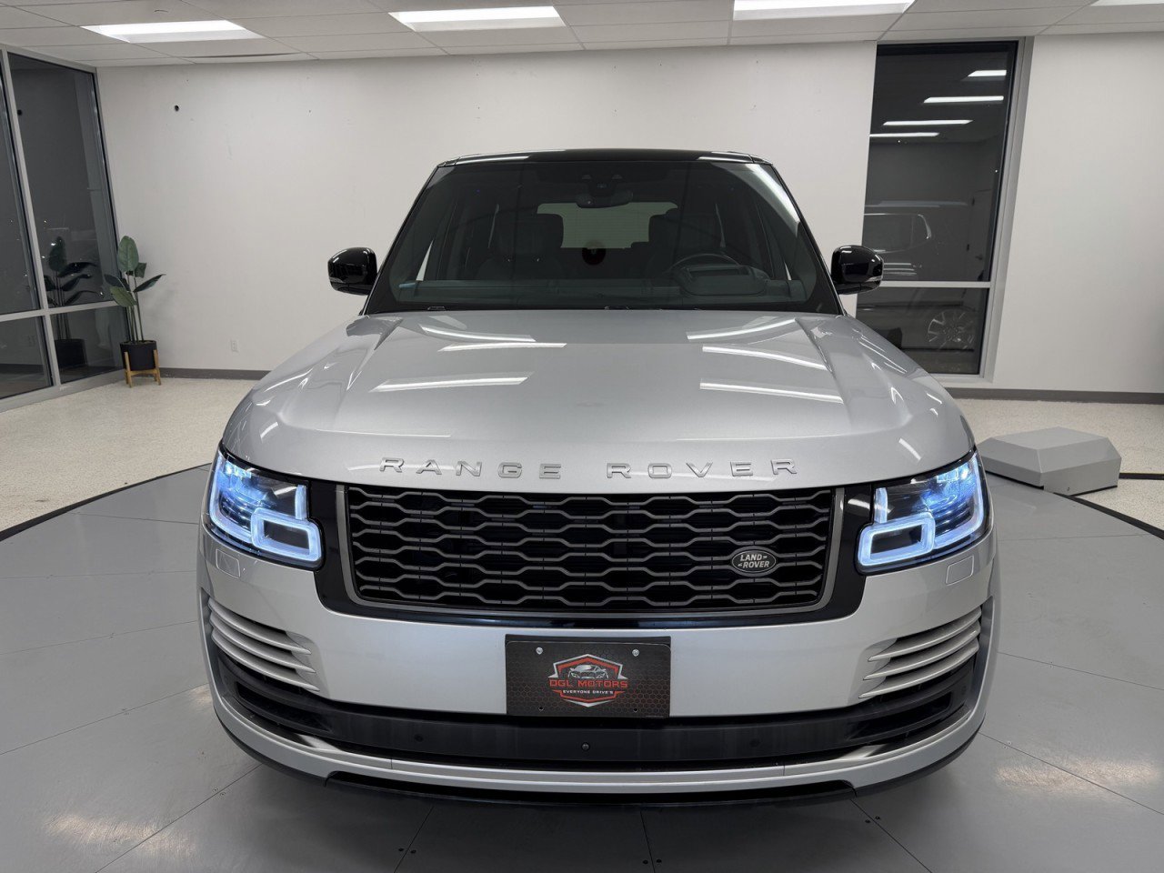Used 2020 Land Rover Range Rover Autobiography image 72